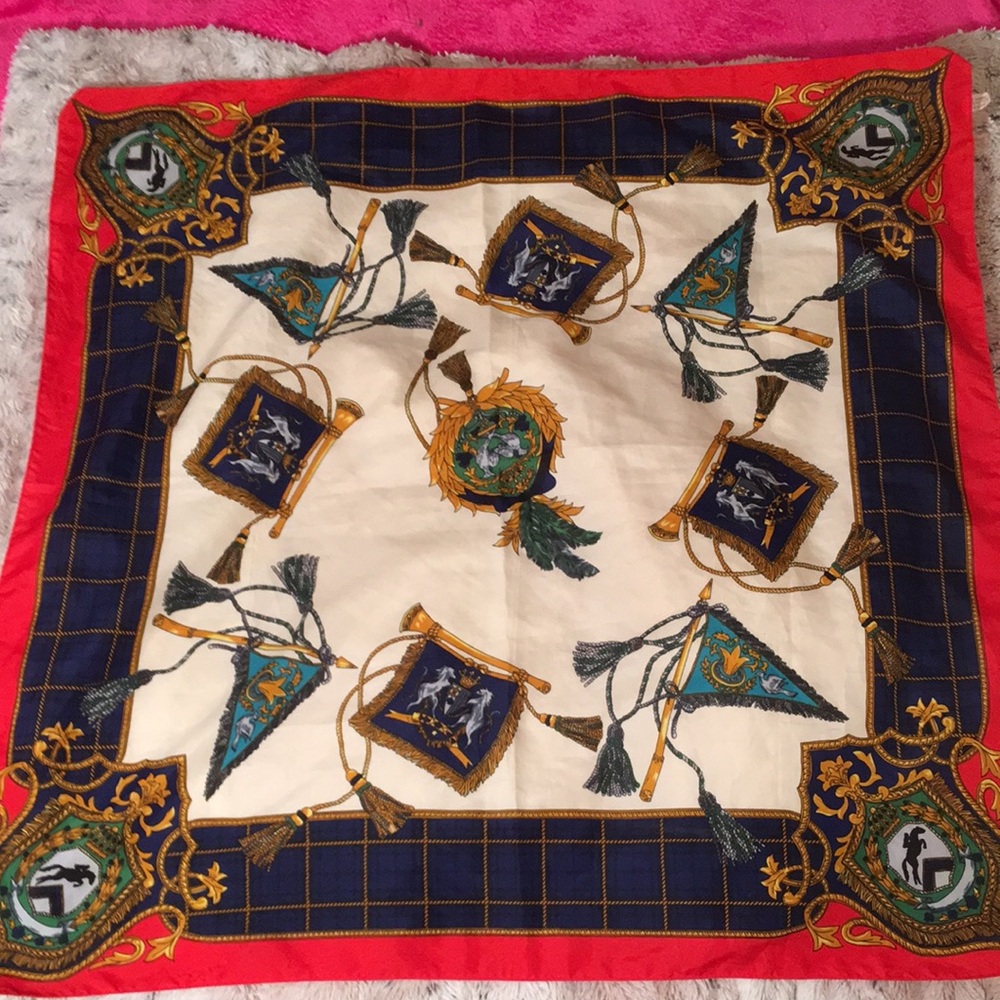 Elegant Multicolor Scarf